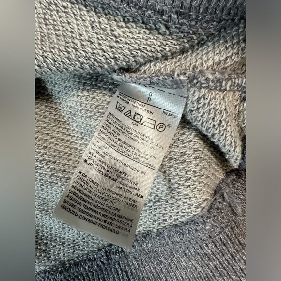 Gap Fit cross back wide semi crop sweat shirt women’s size S small gray - Picture 5 of 7